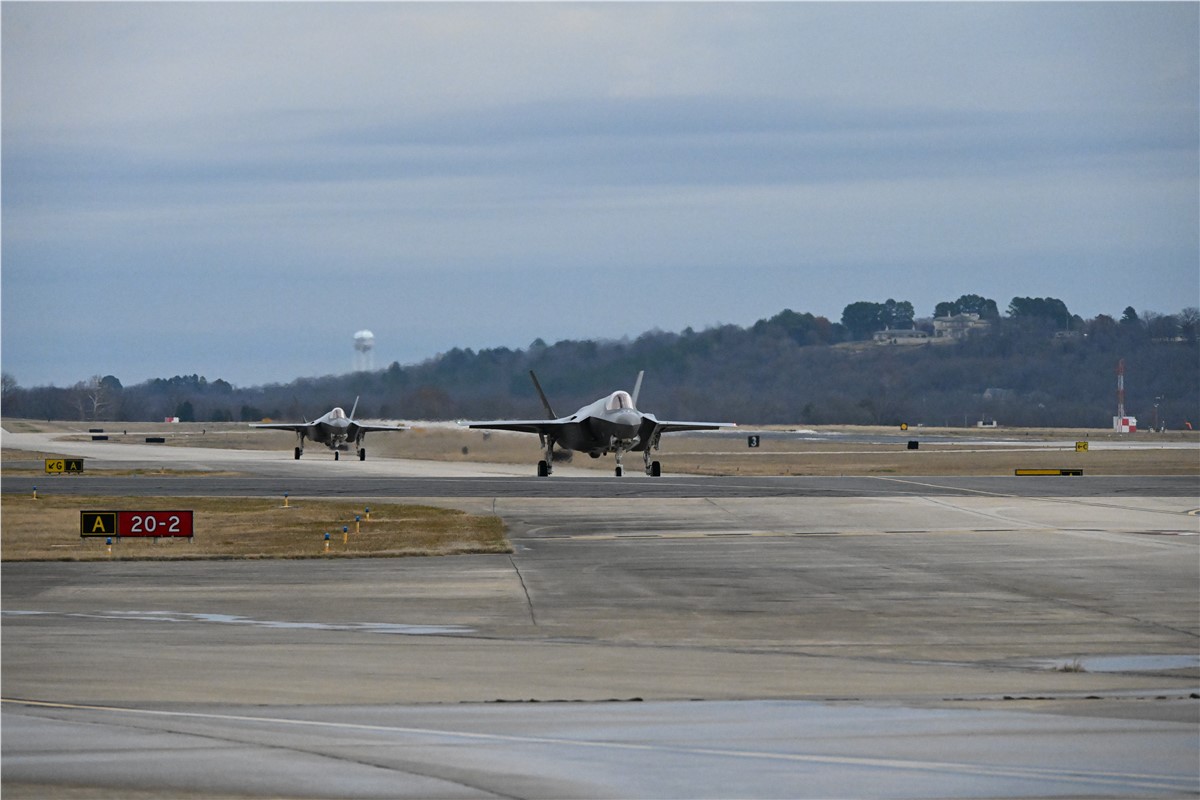 New Era Begins with Arrival of Poland's F-35s at Ebbing ANGB  Air National Guard / Airman 1st Class Miles Chrisman &copy;