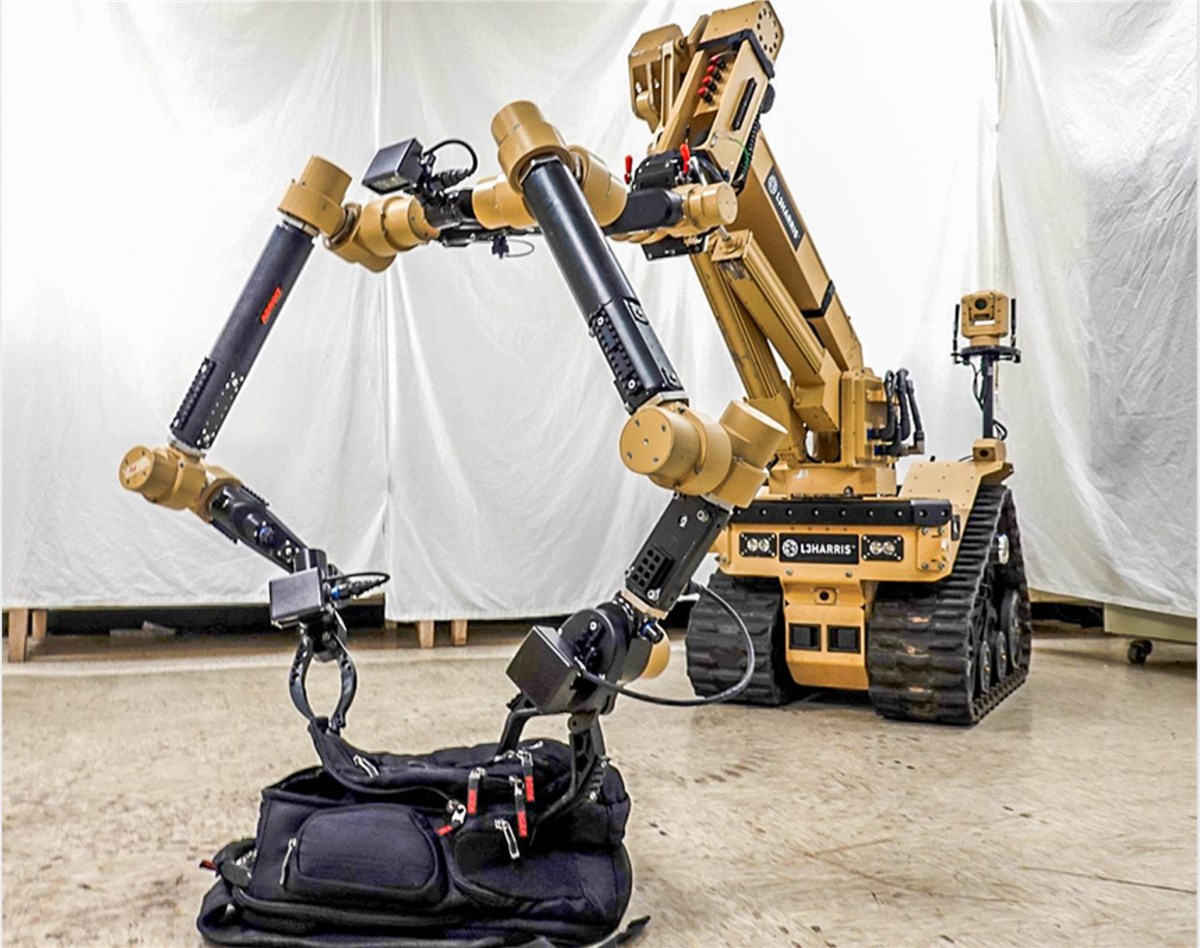 L3Harris Demos New Robot Dual-Arm Capability to UK MoD Operators  L3Harris Technologies &copy;