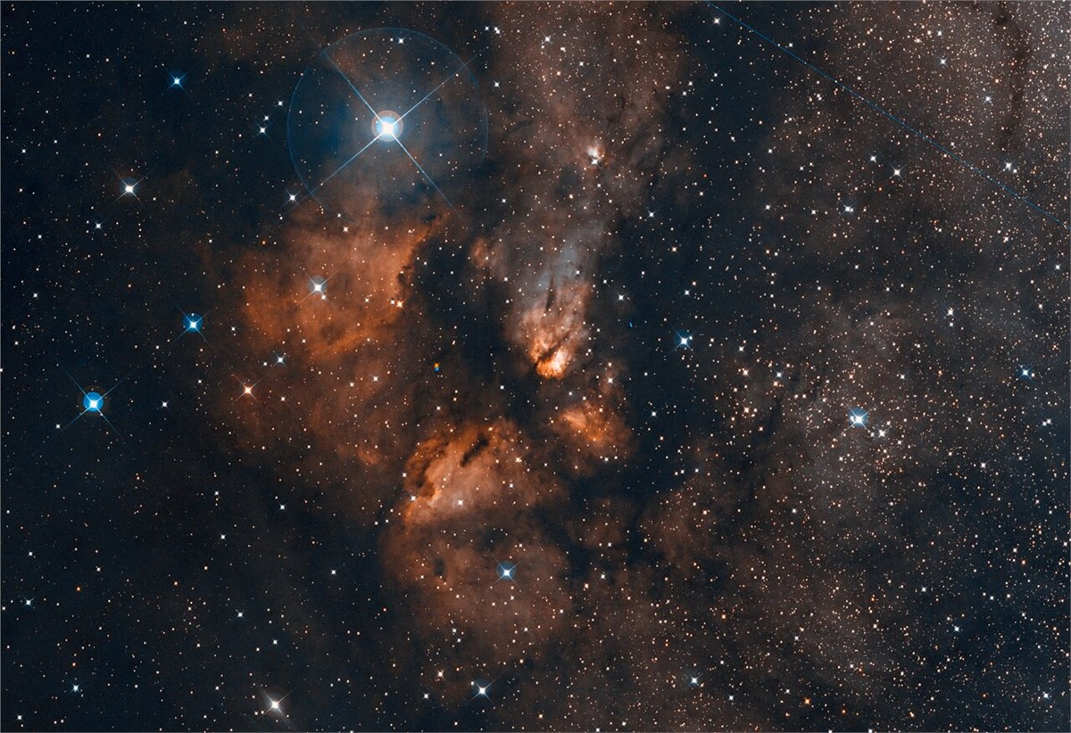 Star Cluster Reveals its Colours in Stunning 80-million-pixel ESO Image The RCW 38 cluster in visible light European Southern Observatory (ESO) &copy;