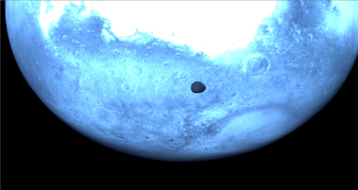 Hera Asteroid Mission Spies Mars's Deimos Moon Mars and Deimos viewed by Hera's Hyperscout H ESA &copy;