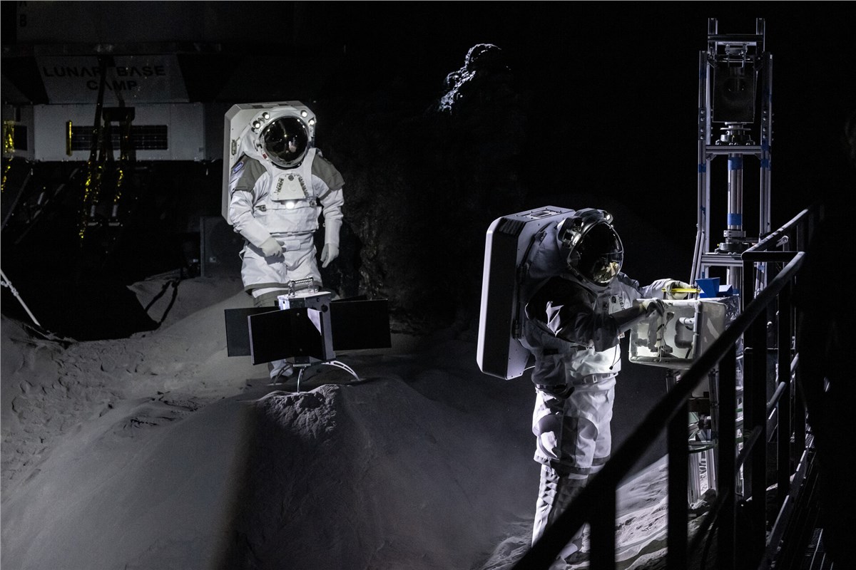 ESA and JAXA Strengthen Ties on Moon and Mars Exploration LUNA DLR/ESA &copy;
