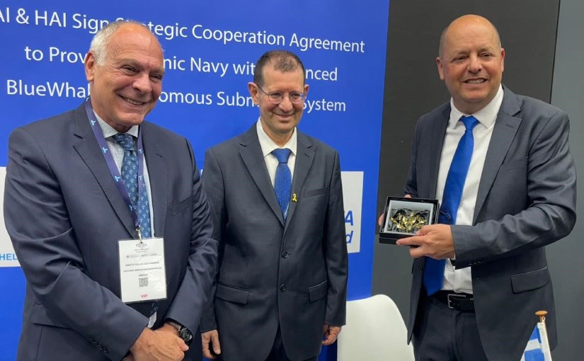 IAI & HAI Sign Strategic MOU to Offer the Hellenic Navy Advanced BlueWhale Autonomous Submarine System Signing ceremony at DEFEA Israel Aerospace Industries (IAI) &copy;