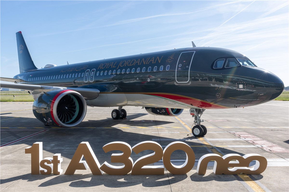 Avolon Delivers Royal Jordanian's 1st Airbus A320neo  Airbus / Avolon &copy;