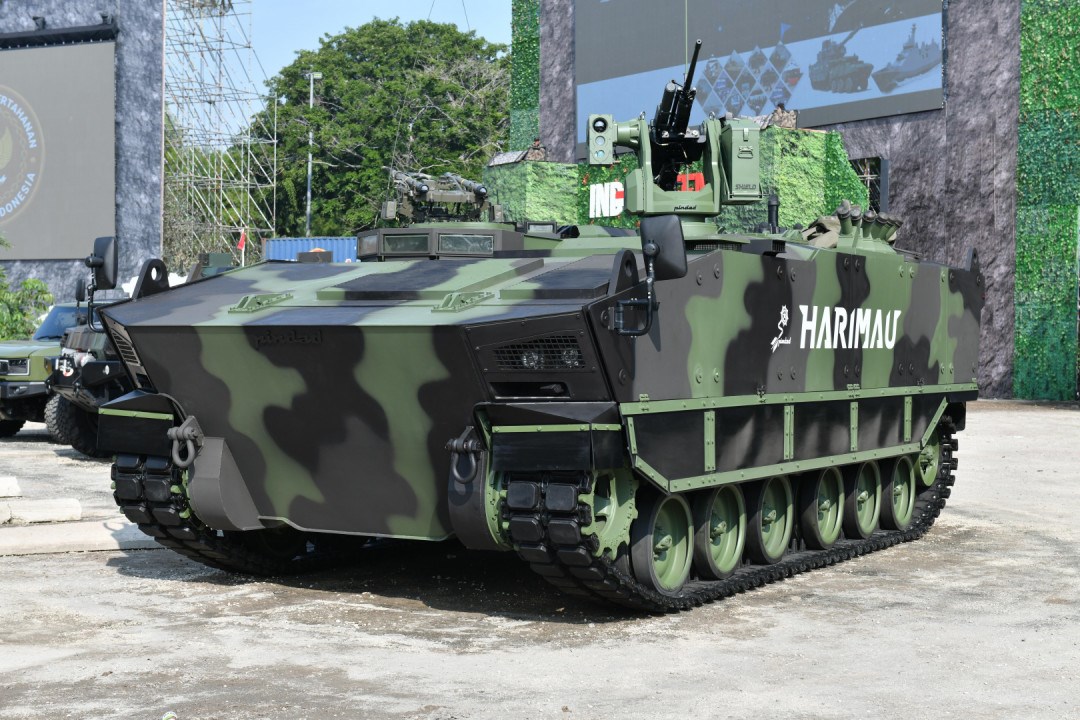 KAPLAN/HARIMAU APC, is Revealed at Indo Defence 2025  FNSS &copy;