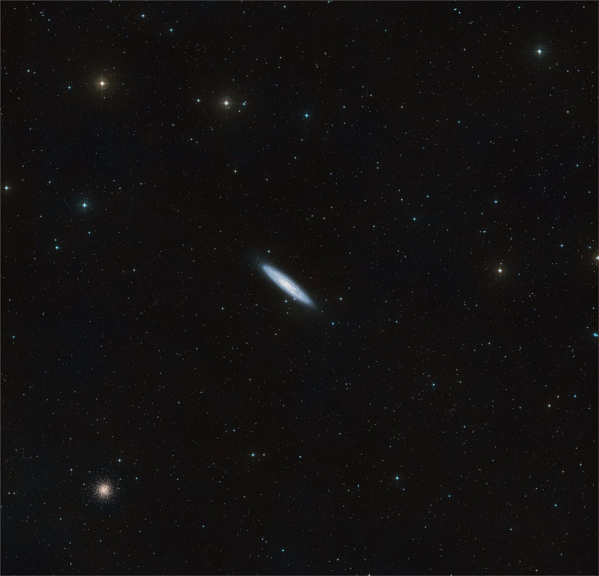 Astronomers Capture Most Detailed Thousand-colour Image of a Galaxy Digitized Sky Survey image of NGC 253 European Southern Observatory (ESO) &copy;