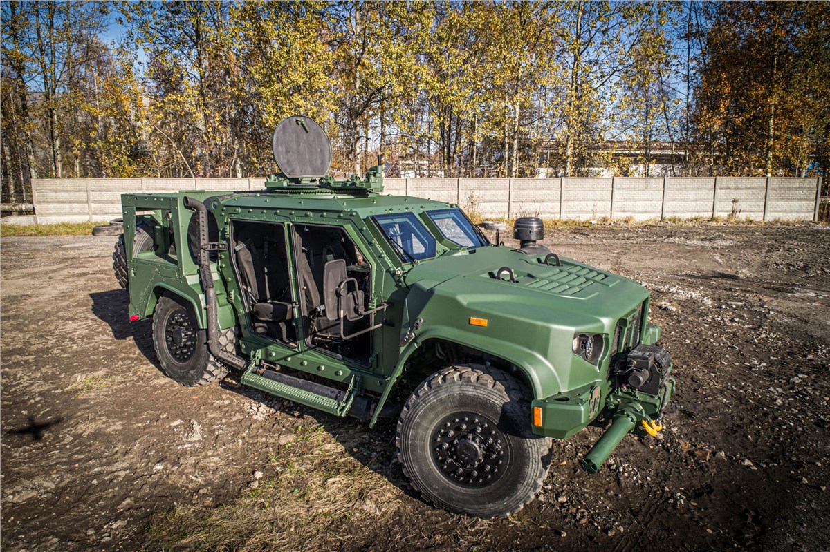 The Netherlands MoD Signs Agreement for Oshkosh Dutch Expeditionary Vehicle (DXPV)  Oshkosh Defense &copy;
