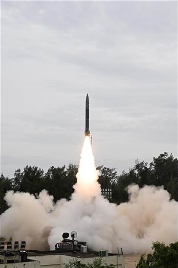 DRDO Successfully Conducts 2 Consecutive Flight-tests of Pralay Missile
