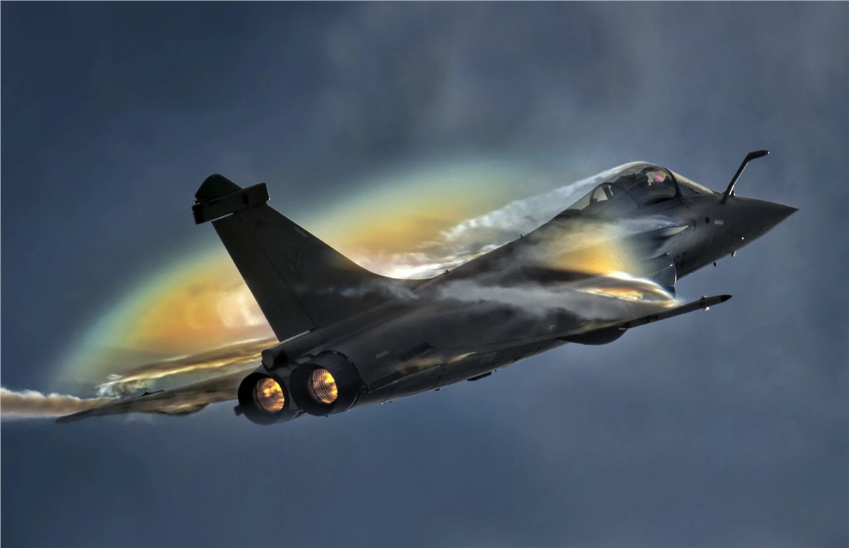 Dassault Aviation: Delivery of the 300th Rafale  Dassault Aviation &copy;