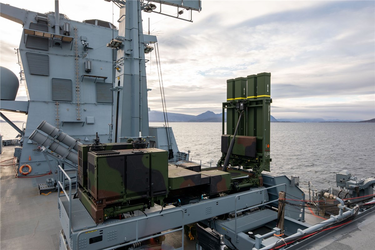 IRIS-T SLM Hits Also "on the High Seas"  Diehl Defence &copy;