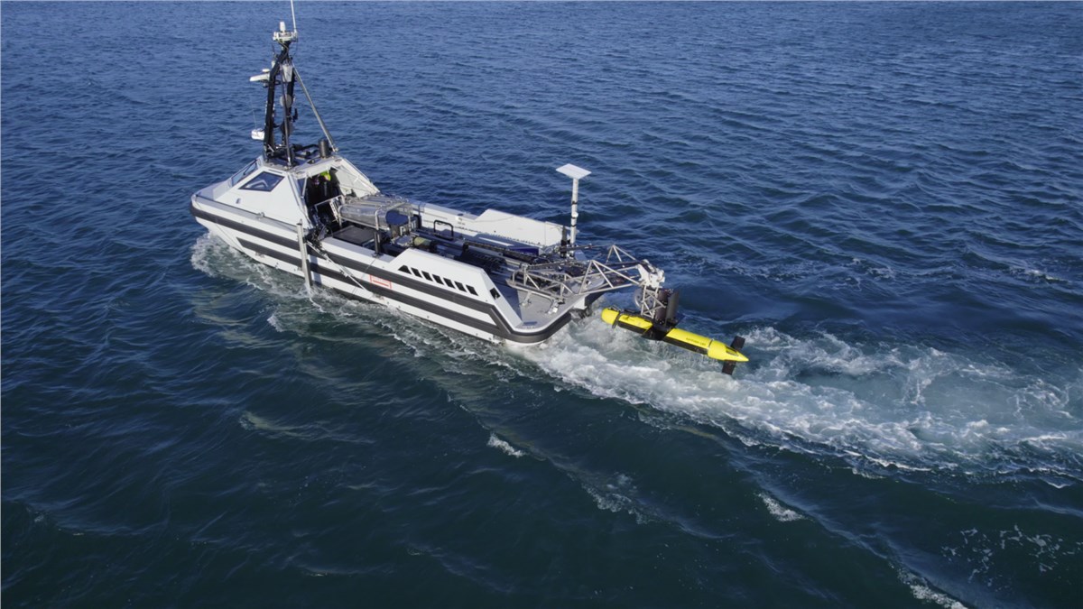 Kraken Robotics and TKMS ATLAS UK Demo KATFISH USV Launch and Recovery System on an in-service UK Royal Navy ARCIMS USV  Kraken Robotics Inc. &copy;
