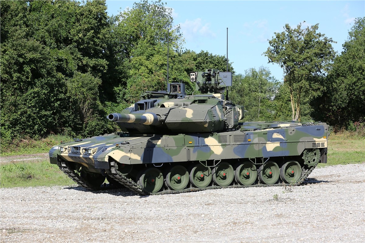 KNDS Hands Over the Last of 44 Leopard 2A7HU Main Battle Tanks to Hungary  KNDS &copy;