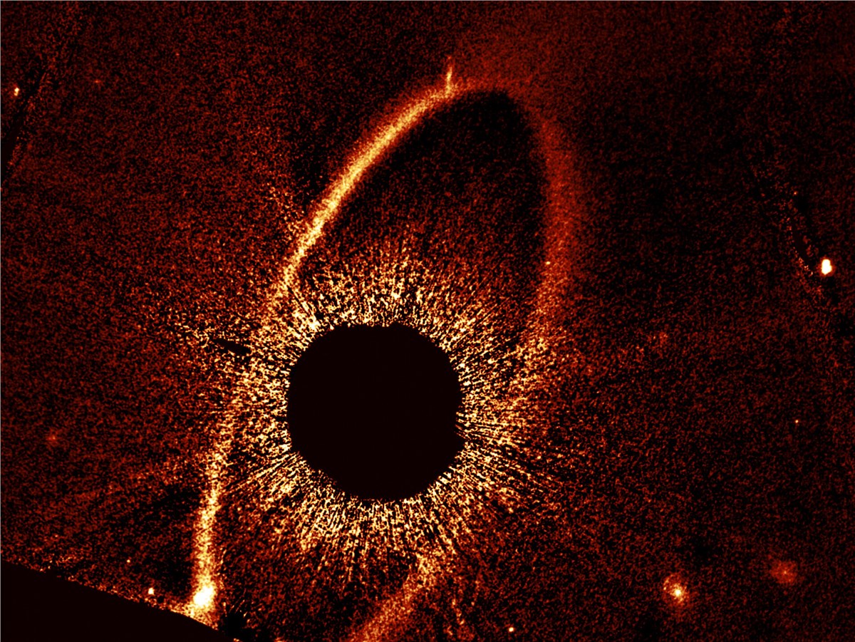 Hubble Sees Asteroids Colliding Around Nearby Star Fomalhaut cs1 and cs2 (clean image) NASA, ESA, P. Kalas (UC Berkeley), J. DePasquale (STScI)  &copy;