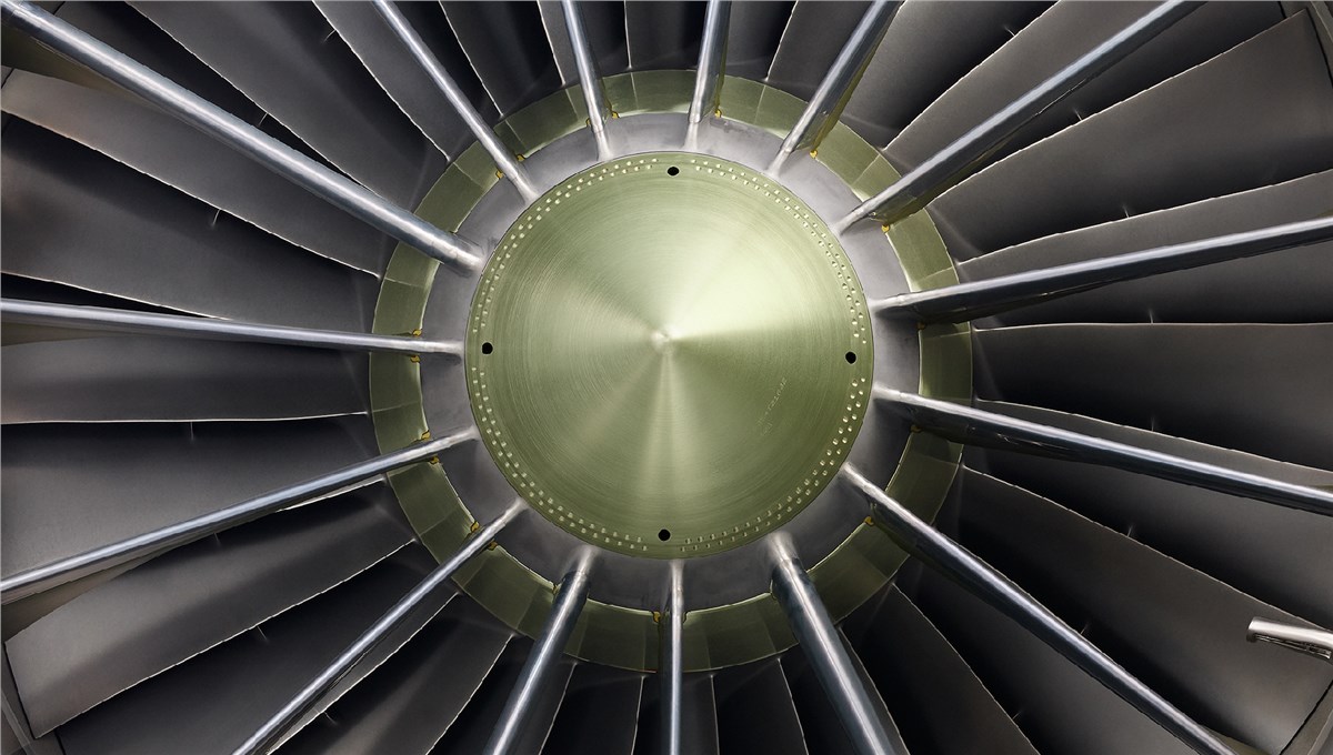 Spain - F-404 Engine Fans  GE Aerospace &copy;