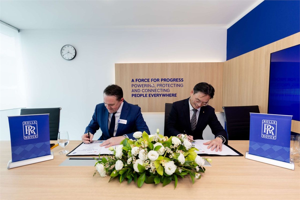 Rolls-Royce Signs TotalCare Agreements with China Airlines for 36 Trent XWB Engines  Rolls-Royce &copy;