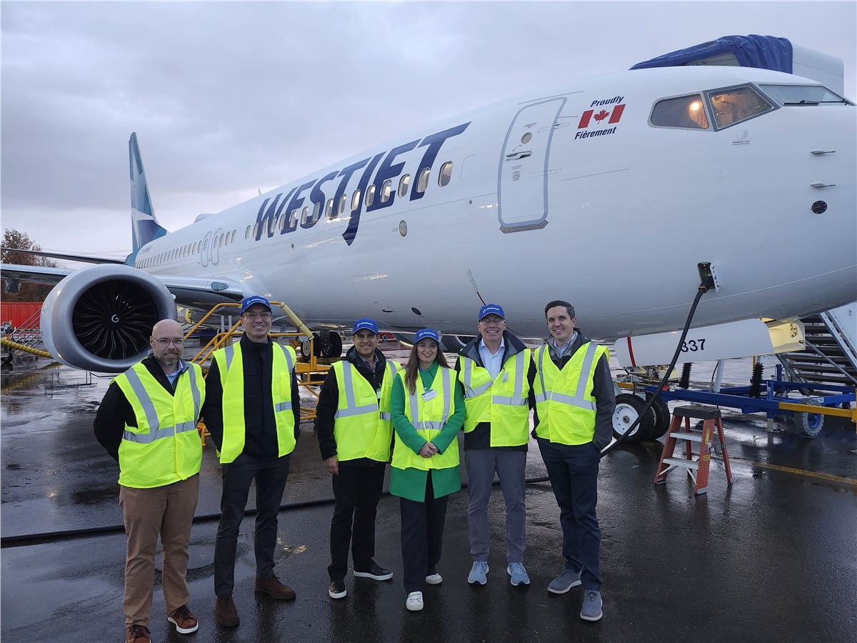 CDB Aviation Delivers 3 Boeing 737-8 Aircraft to WestJet  CDB Aviation &copy;