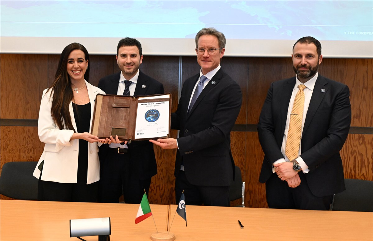ESA Awards Contracts for Ramses Mission to Apophis Ramses CubeSat 'Farinella' contract signature ESA-A. Conigli  &copy;