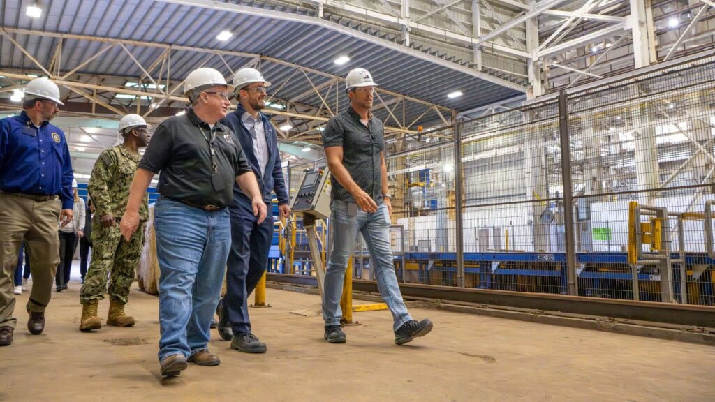 HII Hosts PAE Maritime Christopher Miller at Ingalls Shipbuilding  Huntington Ingalls Industries (HII) &copy;