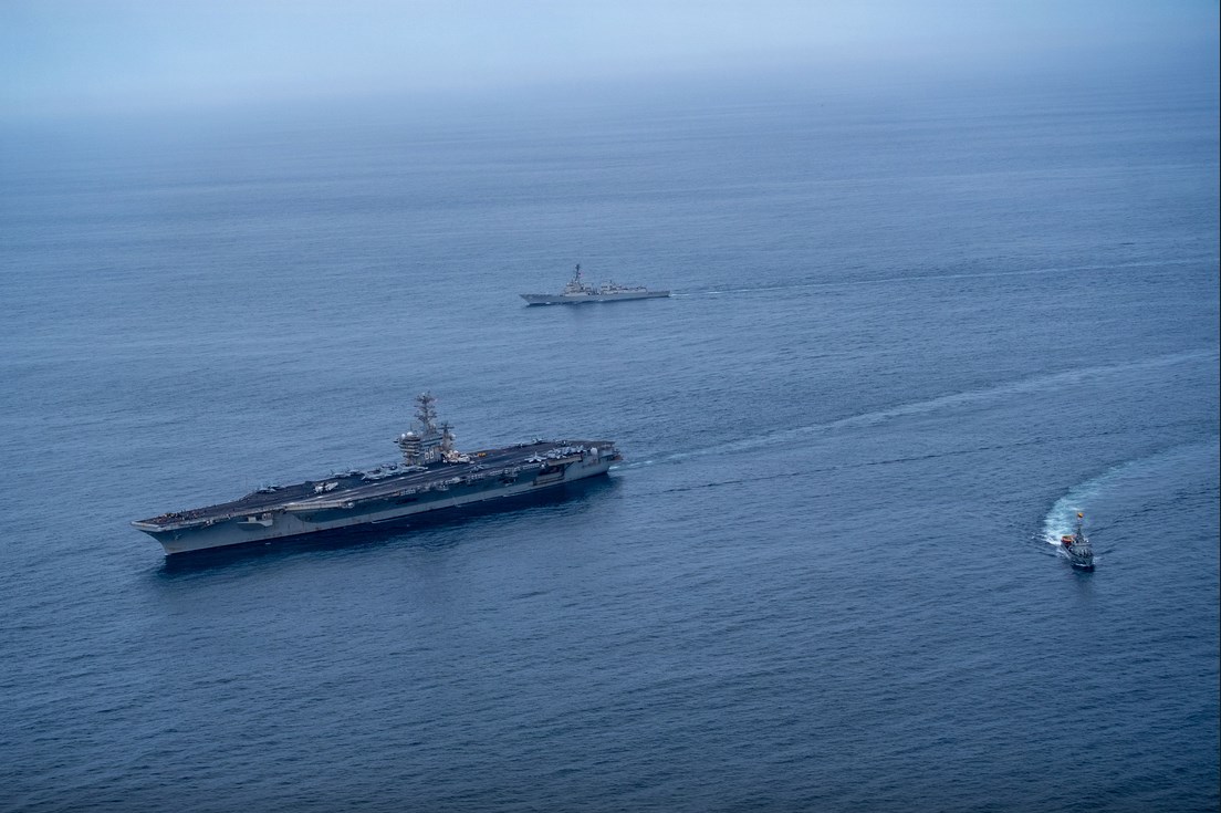 Ecuador and U.S. Navies Conduct Bilateral Maritime Engagement in Pacific Ocean  US Navy &copy;