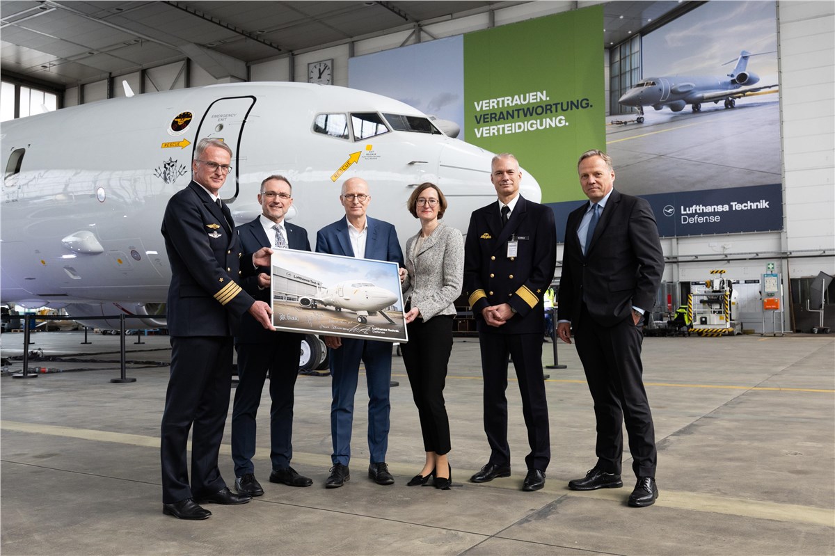 P-8A Poseidon: German Navy's Submarine Hunters Undergo 1st Checks in Hamburg  Lufthansa Technik &copy;