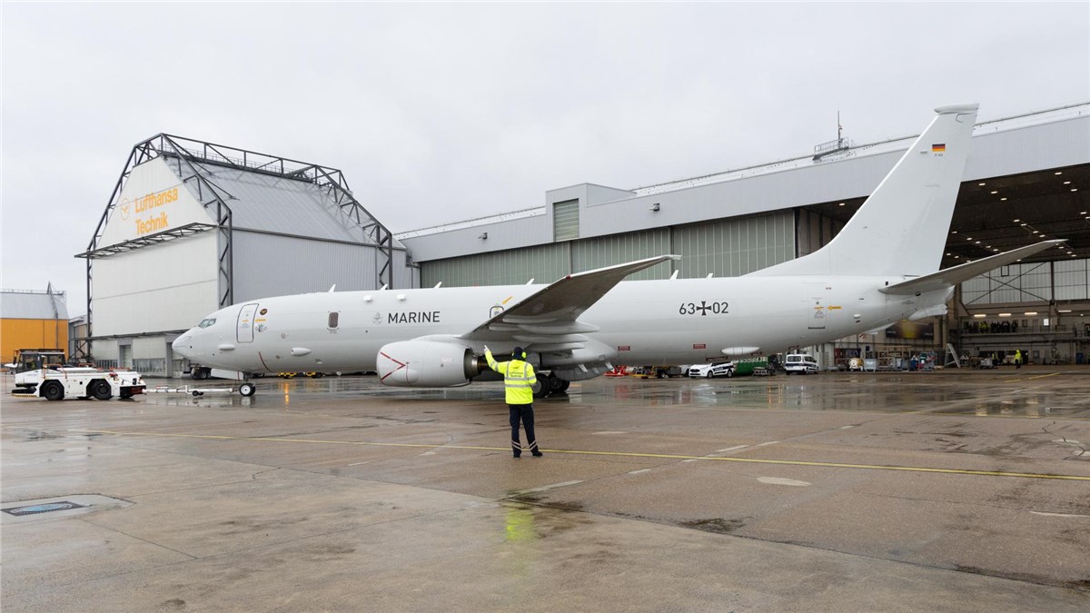 P-8A Poseidon: German Navy's Submarine Hunters Undergo 1st Checks in Hamburg  Lufthansa Technik &copy;