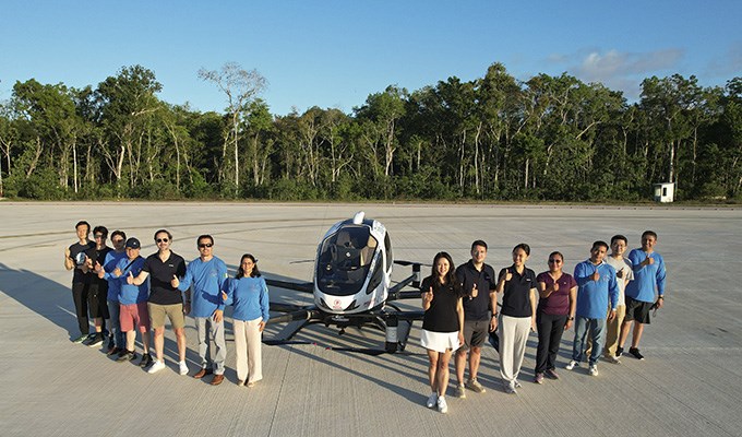 EHang EH216-S Conducts 1st People-Carrying Flights in Mexico and Latin America at FAMEX Tulum Air Show 2026  EHang &copy;