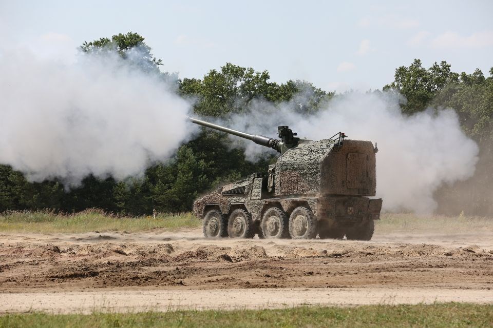 Next-Gen Remote Controlled Artillery Systems to Transform British Army An RCH155 demonstrator on trials Ministry of Defence (United Kingdom) &copy;